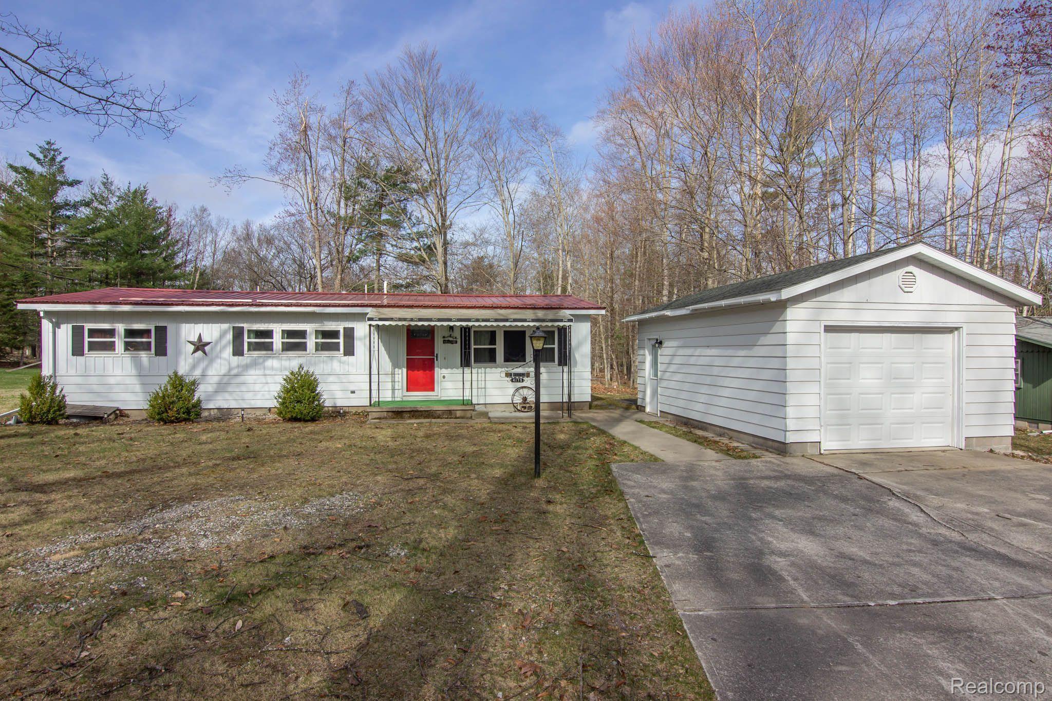 Alcona Township, Michigan 48742, United States, 2 Bedrooms Bedrooms, ,2 BathroomsBathrooms,Residential,Active,120513