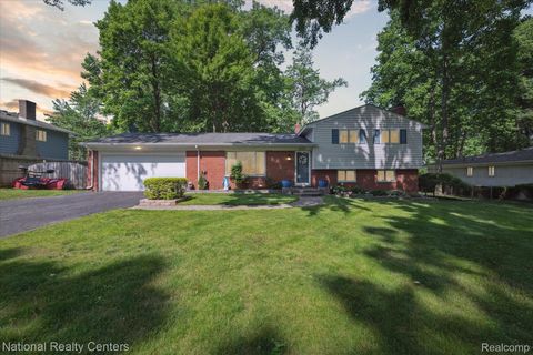 5605 Kingfisher Lane Village Of Clarkston City MI 48346