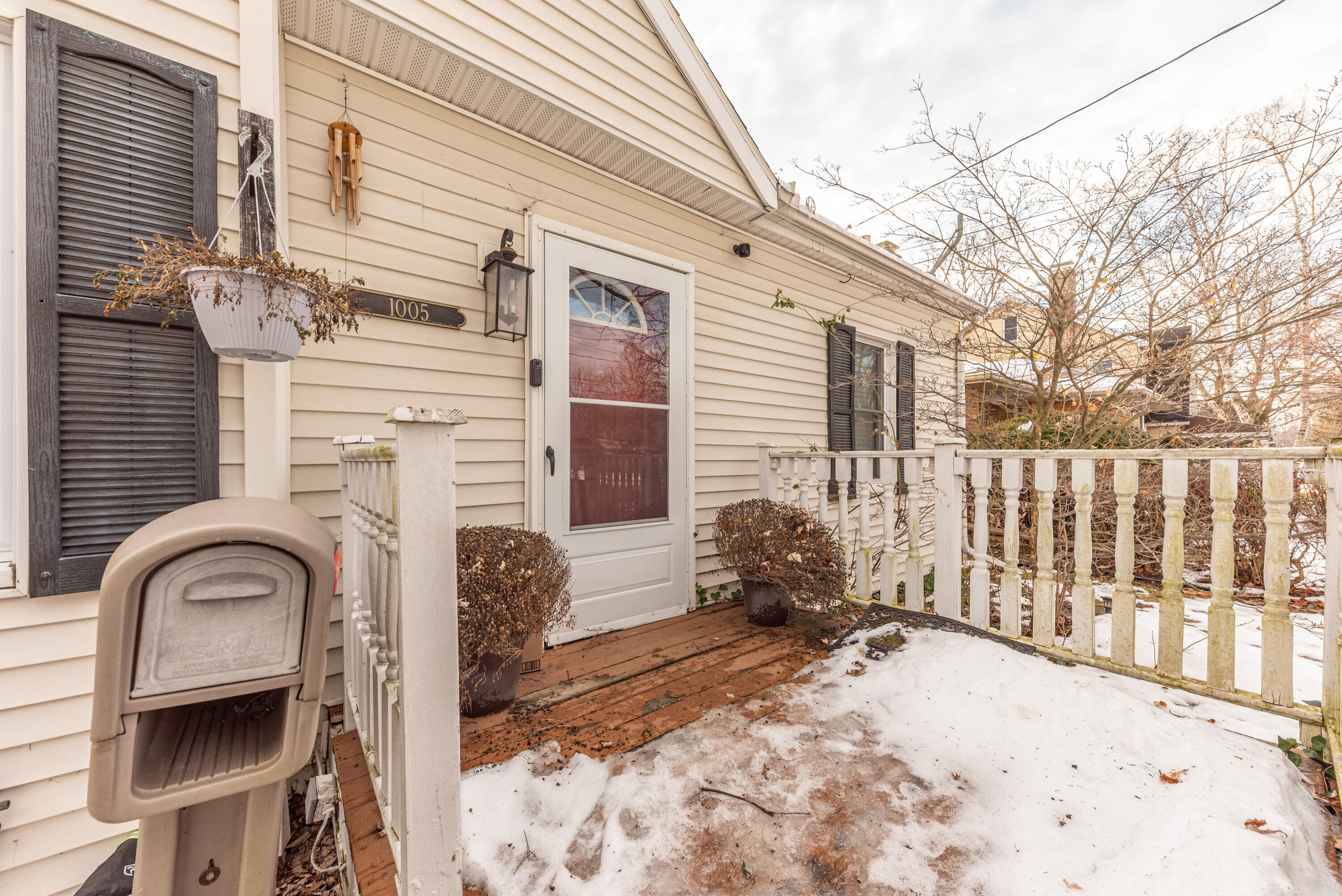 1005 S Wisner Street