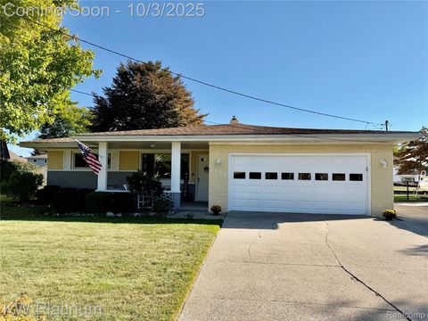 2838 Elmwood Street Port Huron City MI 48060