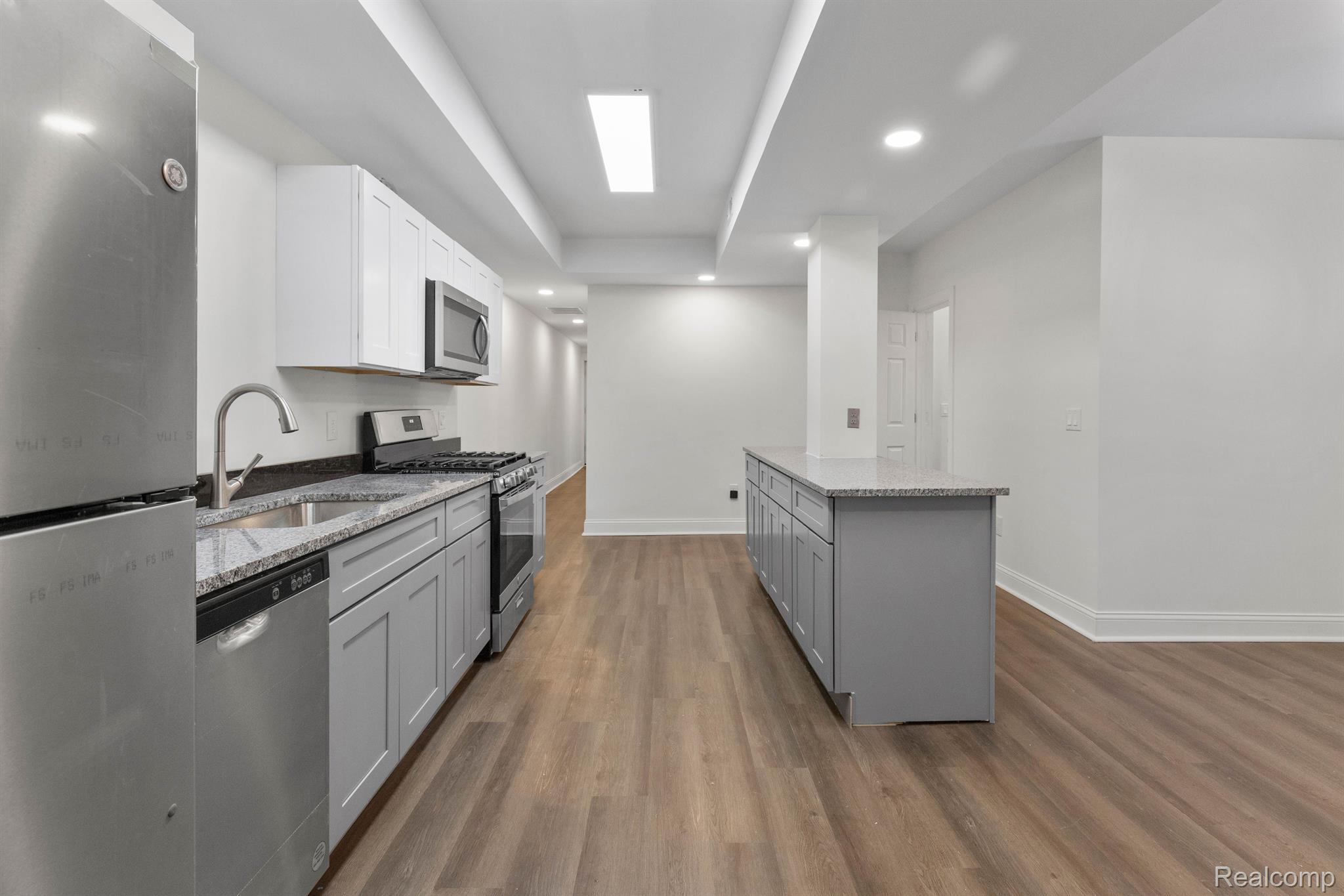 Detroit City, Michigan 48202, United States, 2 Bedrooms Bedrooms, ,1 BathroomBathrooms,Residential,Active,238246