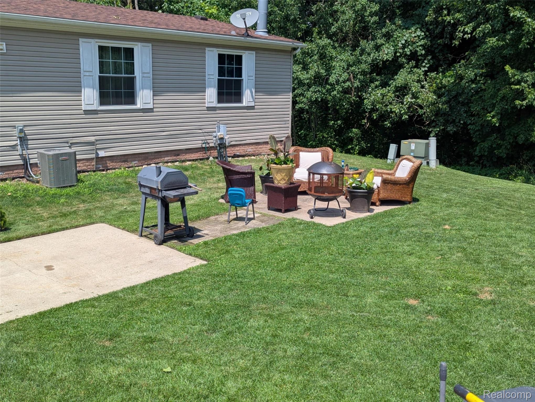 Salem Township, Michigan 48167, United States, 3 Bedrooms Bedrooms, ,2 BathroomsBathrooms,Residential,Active,181205