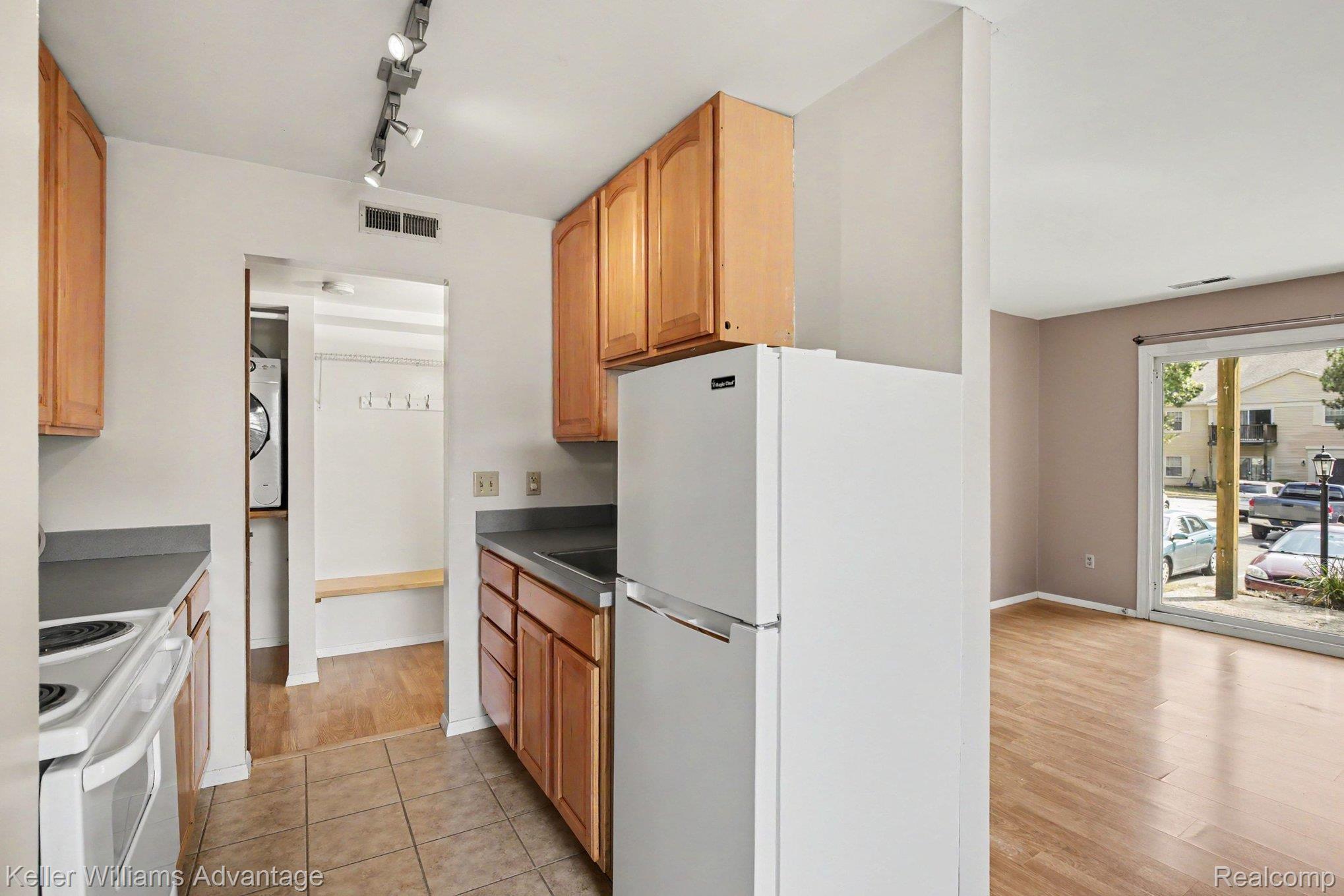 841 Bloomfield Village Boulevard D
