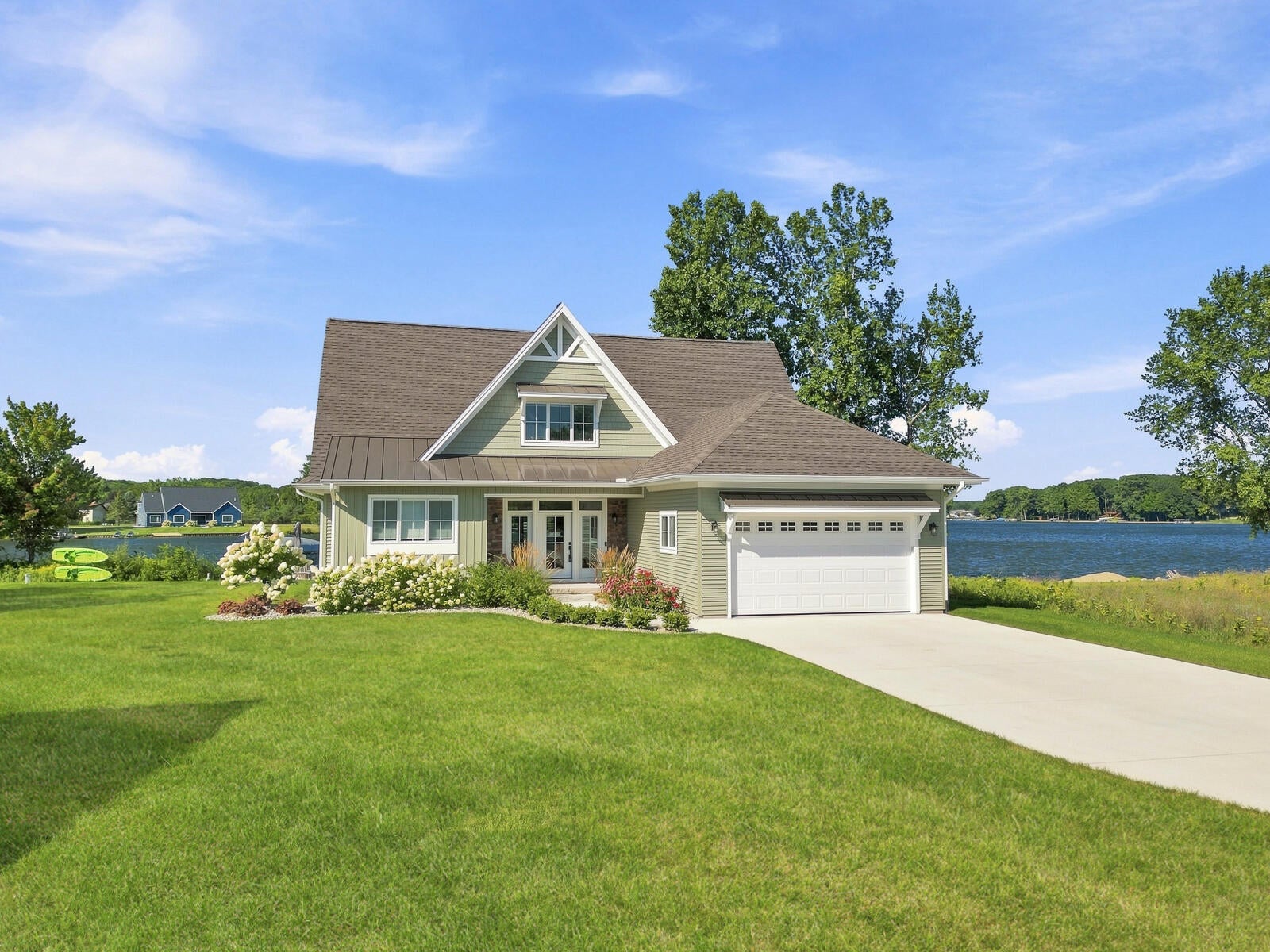 1019 Peninsula Drive