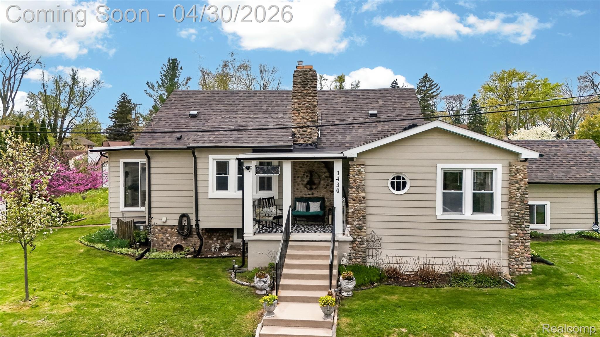 1430 Benvenue Street