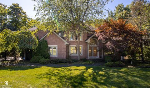 1057 Blue Ridge Circle Orion Charter Township MI 48348