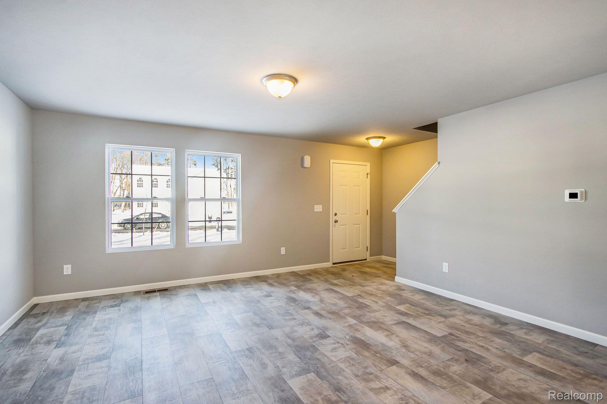 1047 Weatherstone Lane