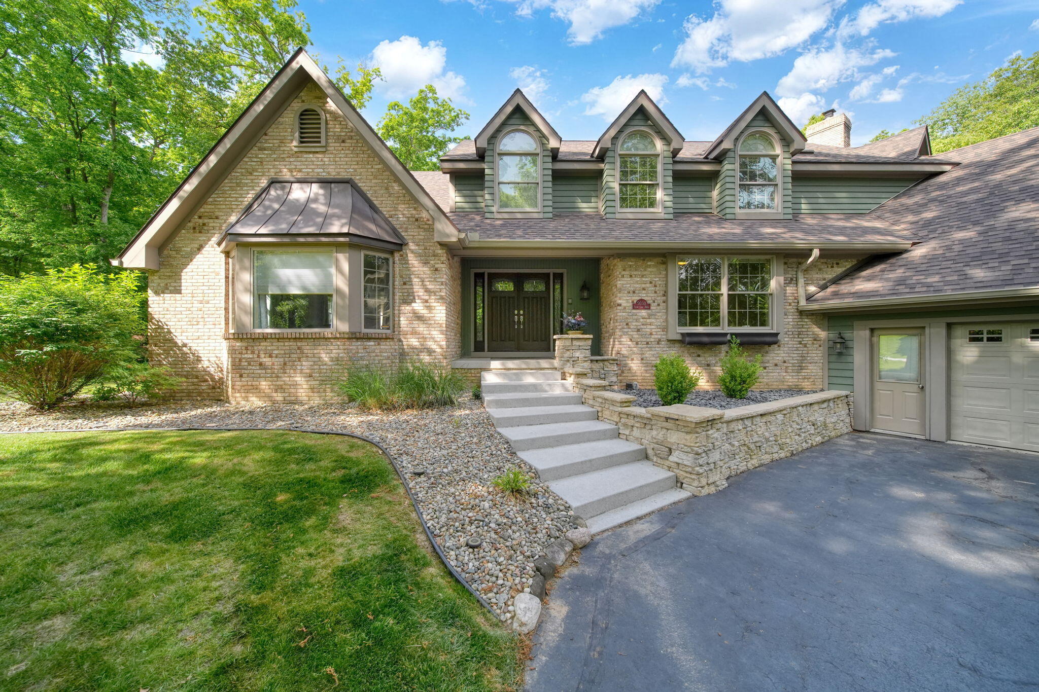 5030 Stone Oak Drive