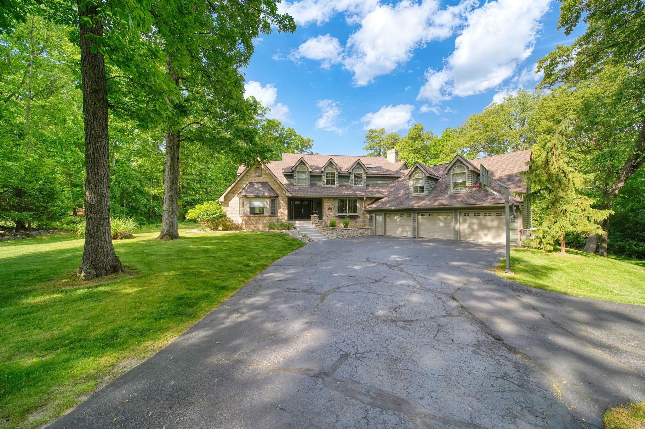5030 Stone Oak Drive