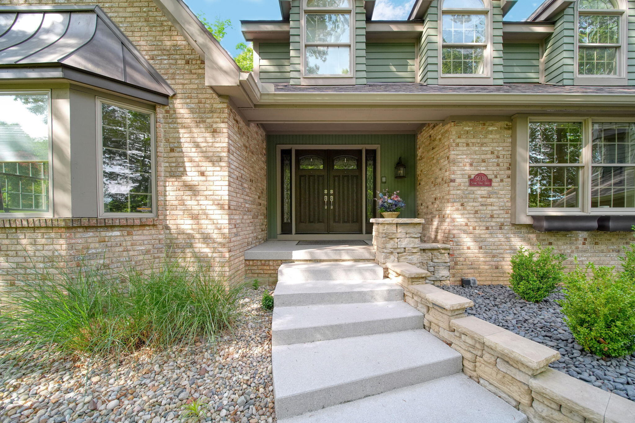 5030 Stone Oak Drive