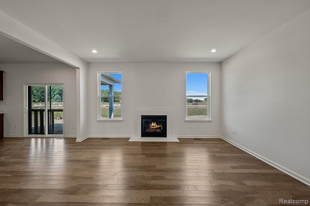 26605 Triple Crown Court