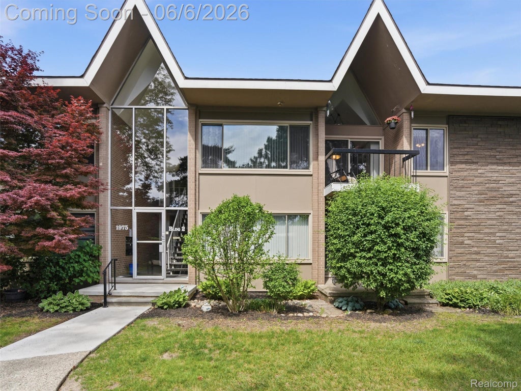 Photo of 1975 Klingensmith Road #26, Bloomfield Hills City, MI 48302 (MLS # 20261036644)