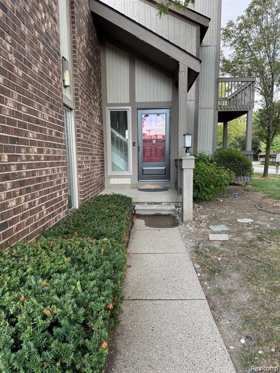 7490 S Brynmawr Court