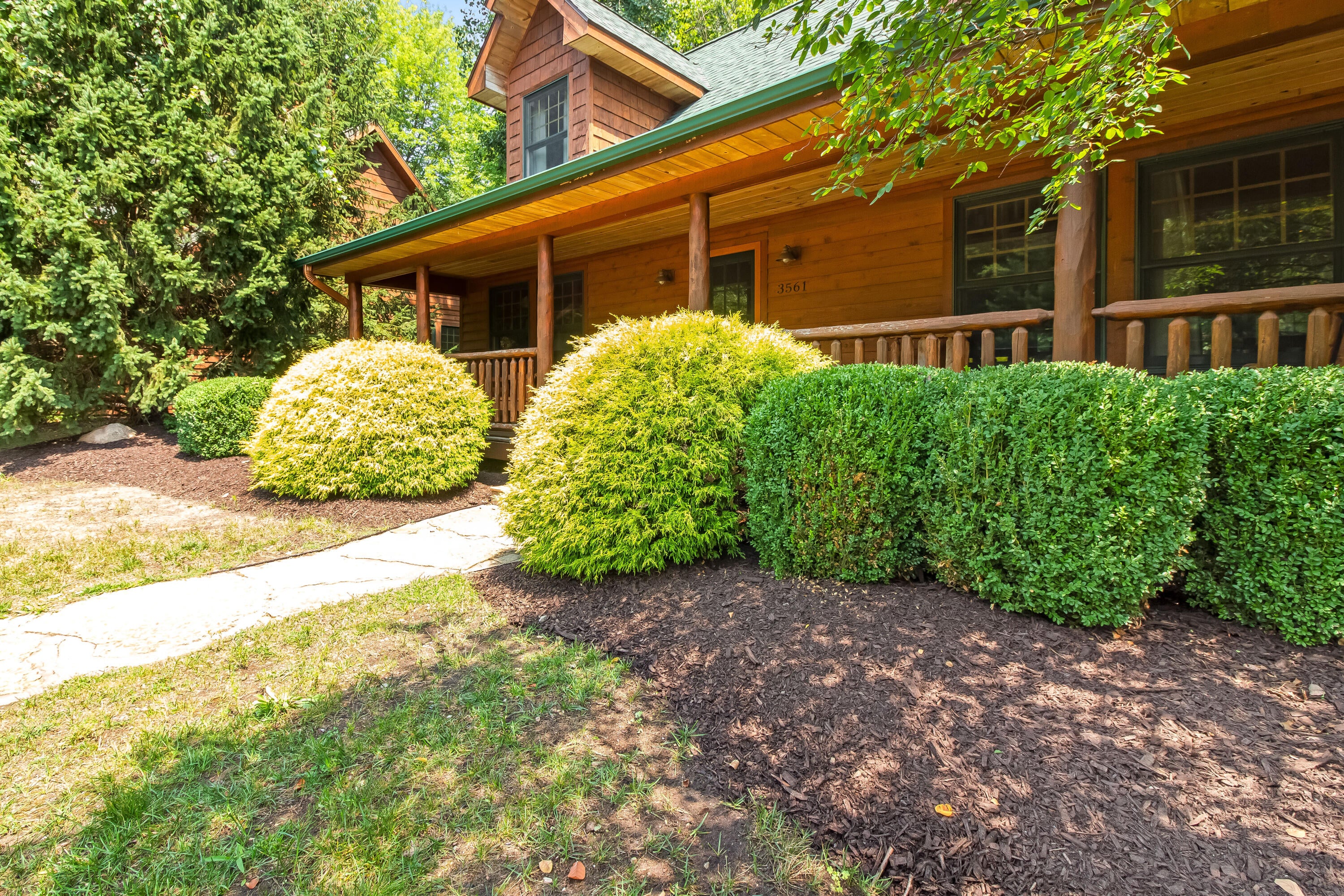 3561 Kingfisher Cove Drive 1
