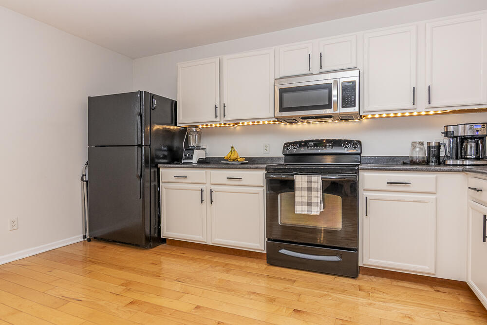 5740 Coddington Lane