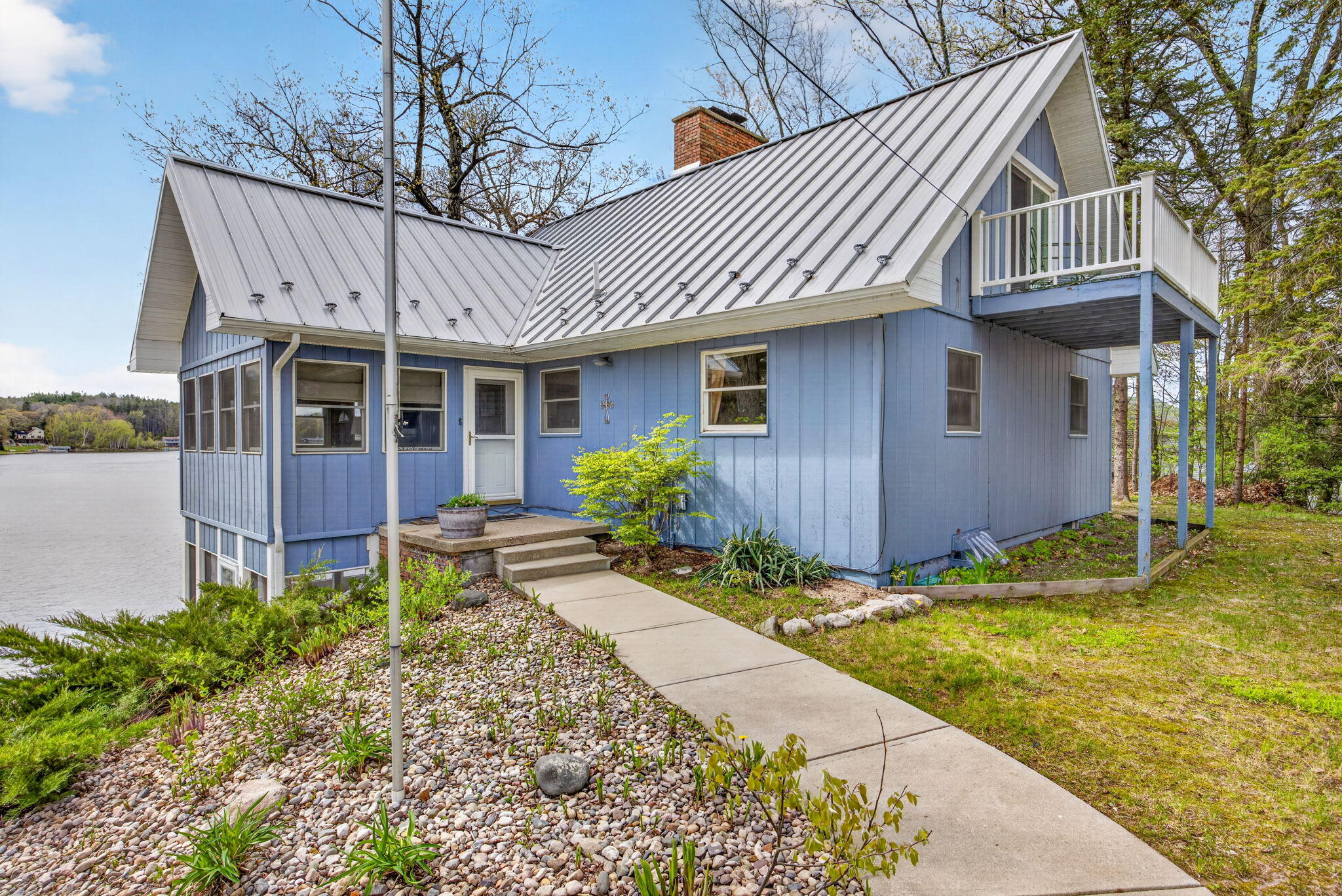 8659 Lynwood Lane
