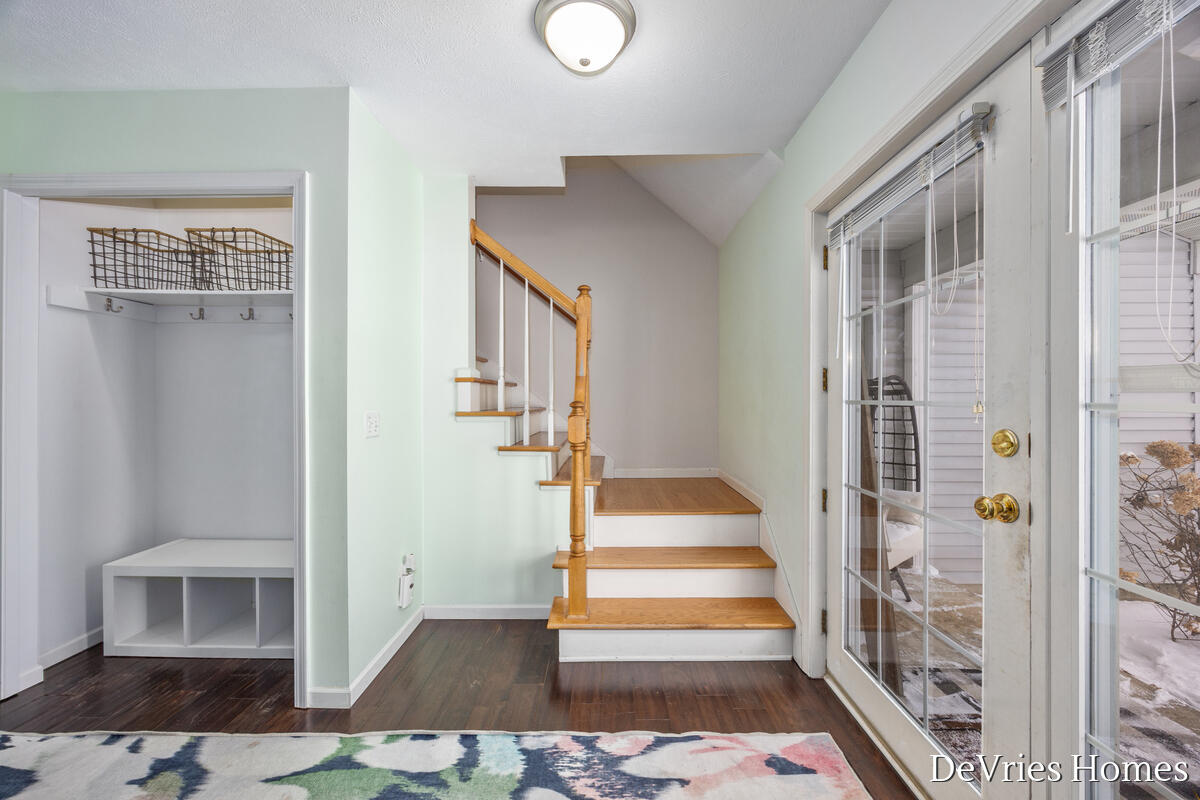 1711 Oakvale Drive SW