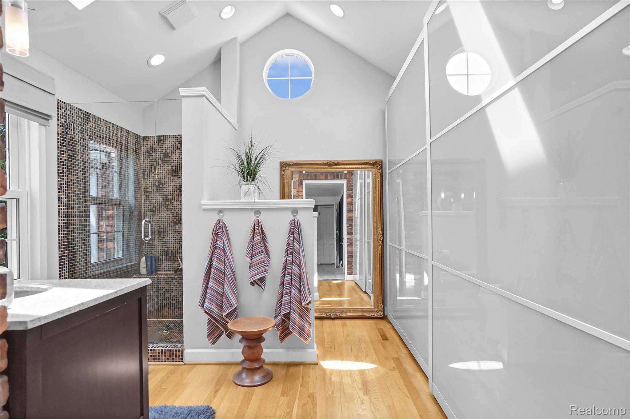 Dearborn City, Michigan 48124, United States, 3 Bedrooms Bedrooms, ,4 BathroomsBathrooms,Residential,Pending,182720