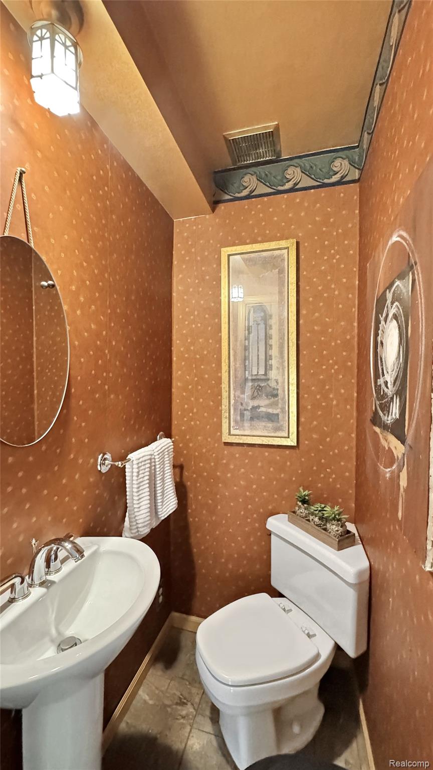 Dearborn City, Michigan 48124, United States, 3 Bedrooms Bedrooms, ,4 BathroomsBathrooms,Residential,Pending,182720