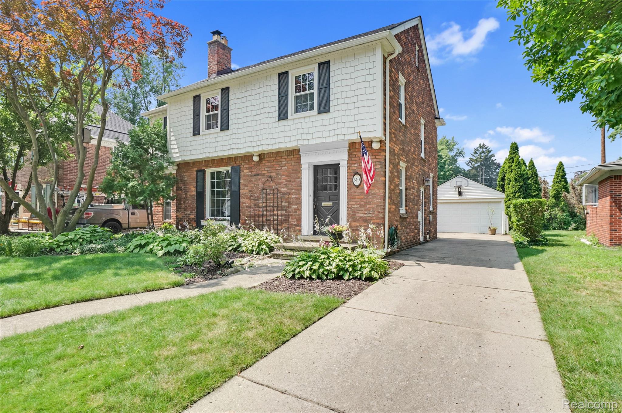 Dearborn City, Michigan 48124, United States, 3 Bedrooms Bedrooms, ,4 BathroomsBathrooms,Residential,Pending,182720