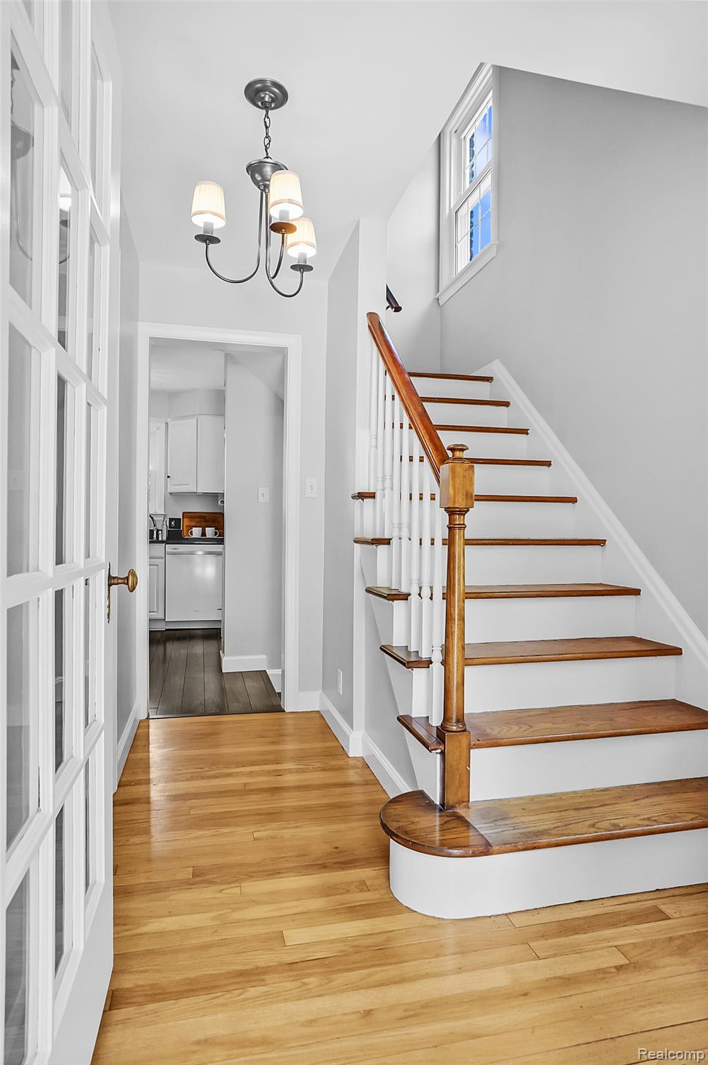 Dearborn City, Michigan 48124, United States, 3 Bedrooms Bedrooms, ,4 BathroomsBathrooms,Residential,Pending,182720