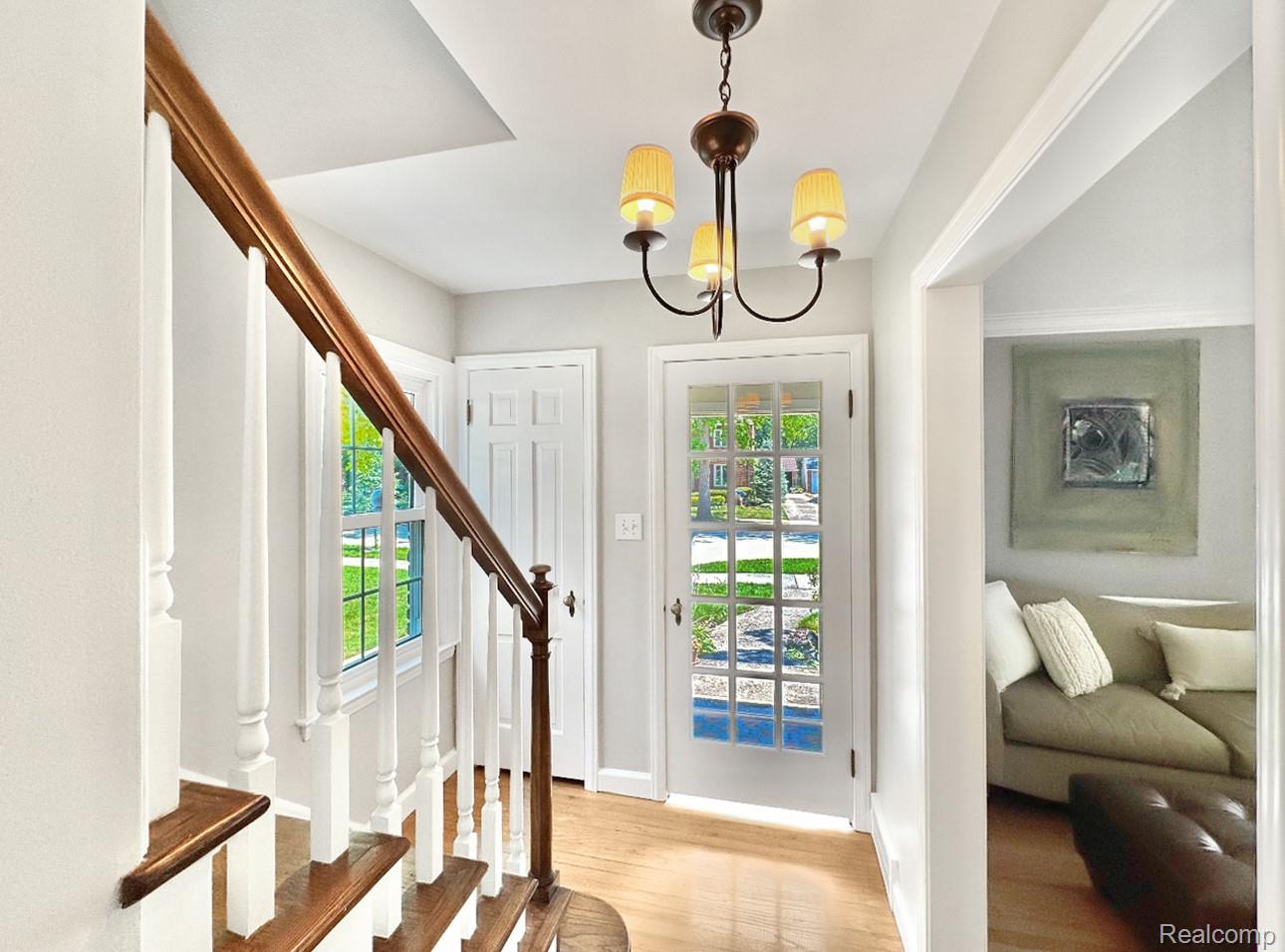 Dearborn City, Michigan 48124, United States, 3 Bedrooms Bedrooms, ,4 BathroomsBathrooms,Residential,Pending,182720