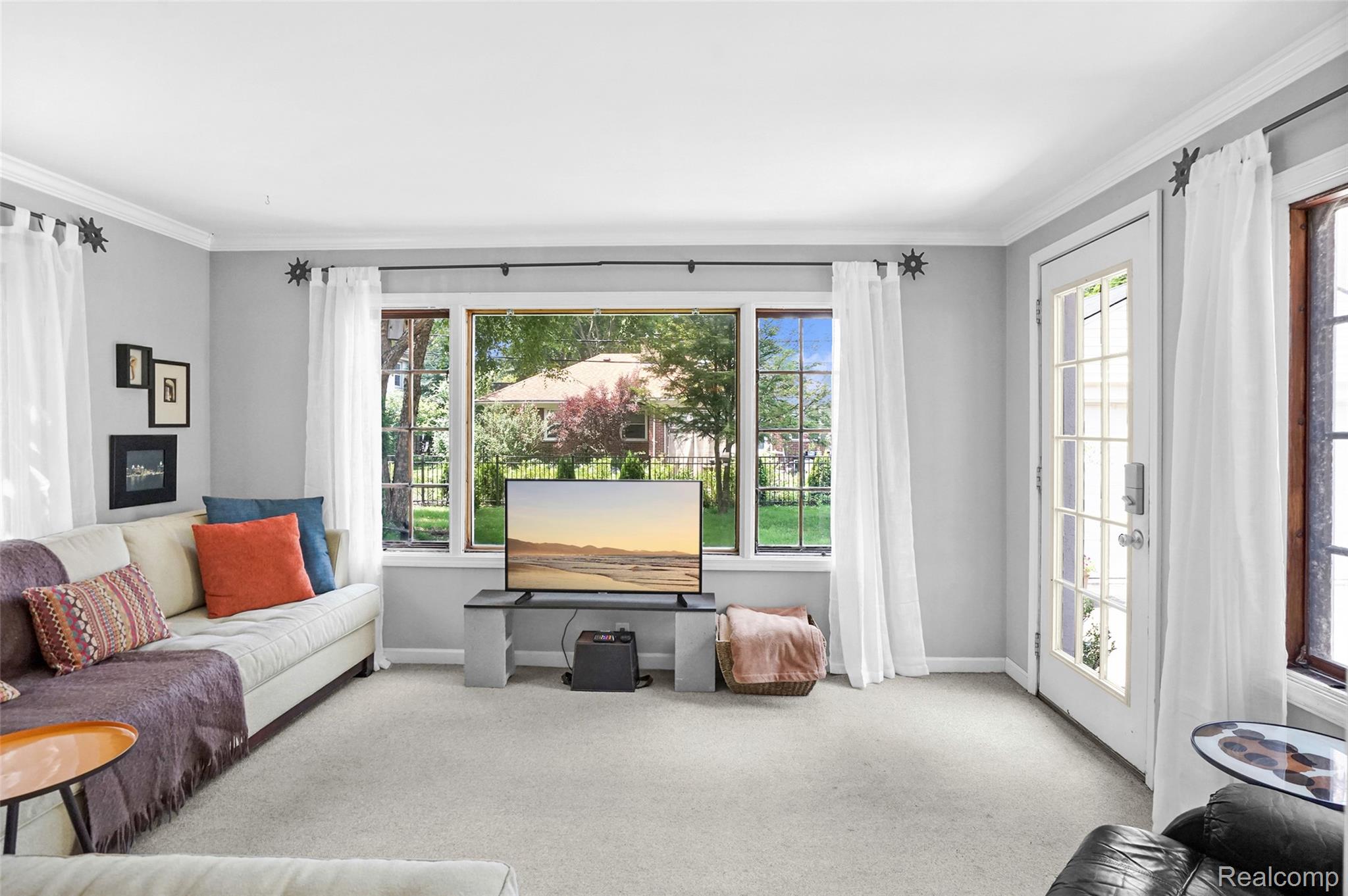 Dearborn City, Michigan 48124, United States, 3 Bedrooms Bedrooms, ,4 BathroomsBathrooms,Residential,Pending,182720