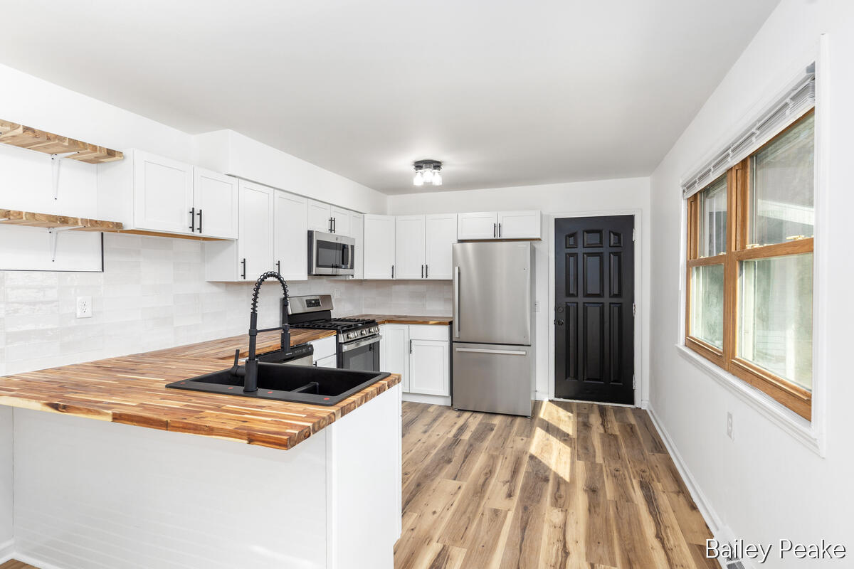 101 W Gardner Street