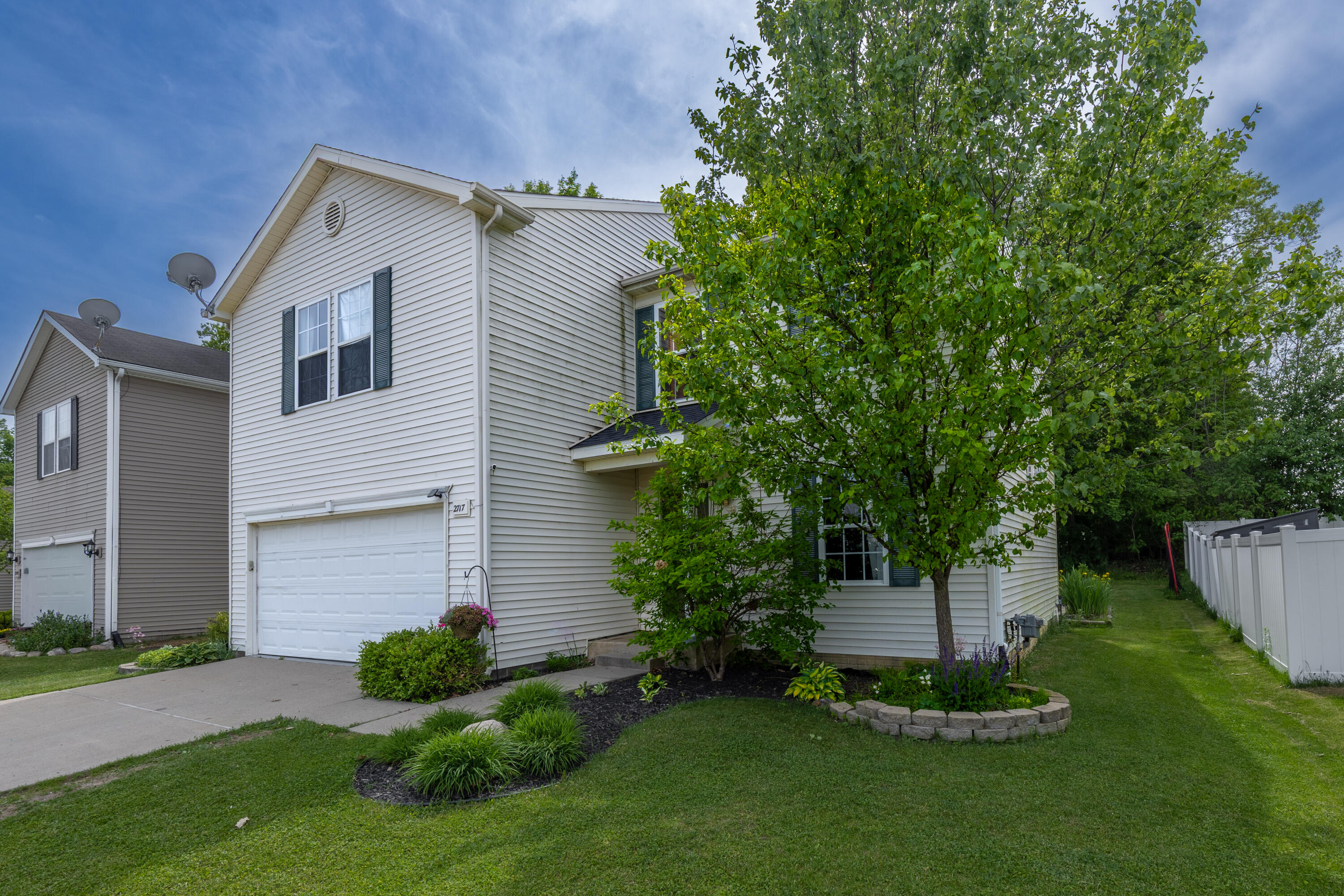 2717 Sycamore River Drive