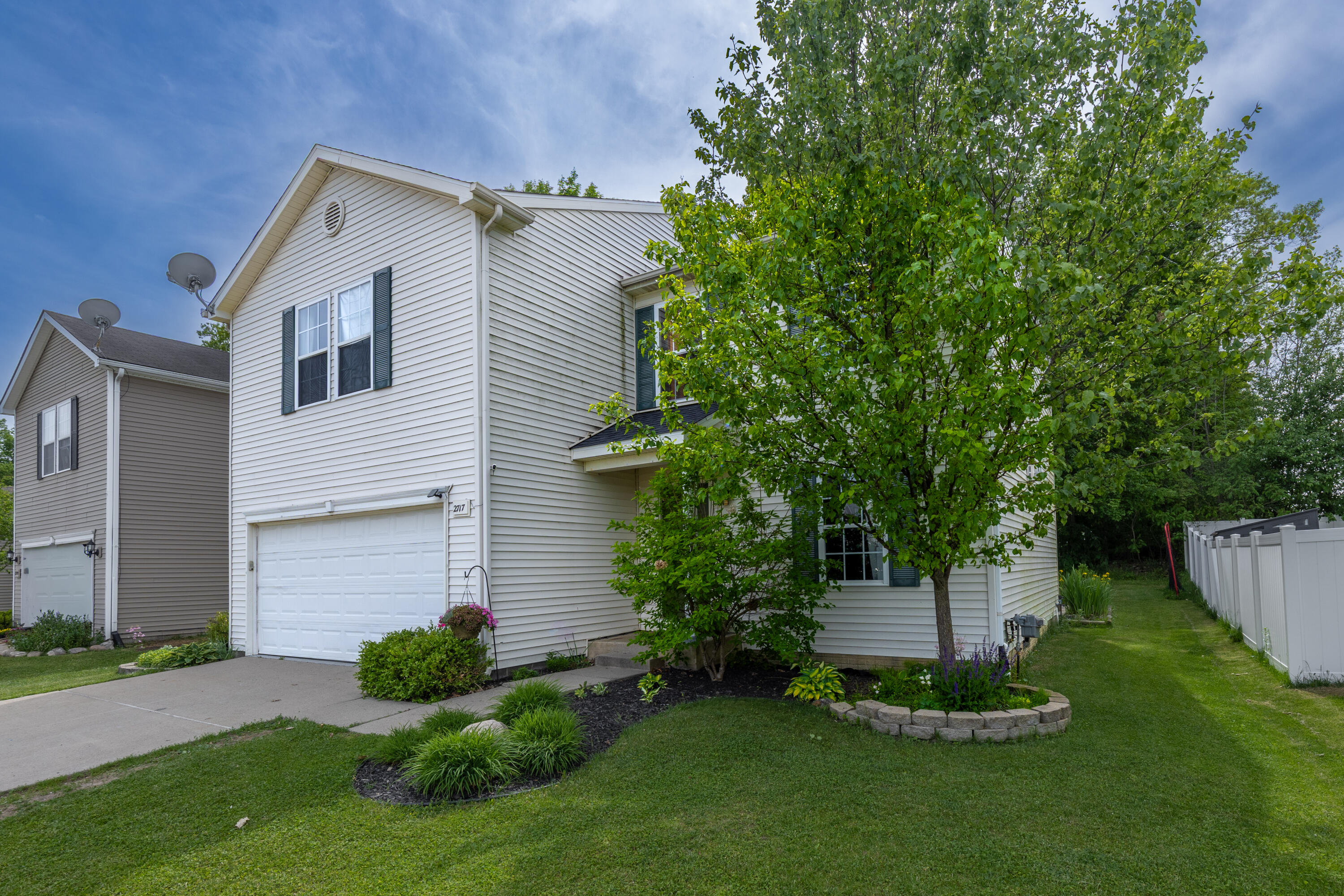 2717 Sycamore River Drive
