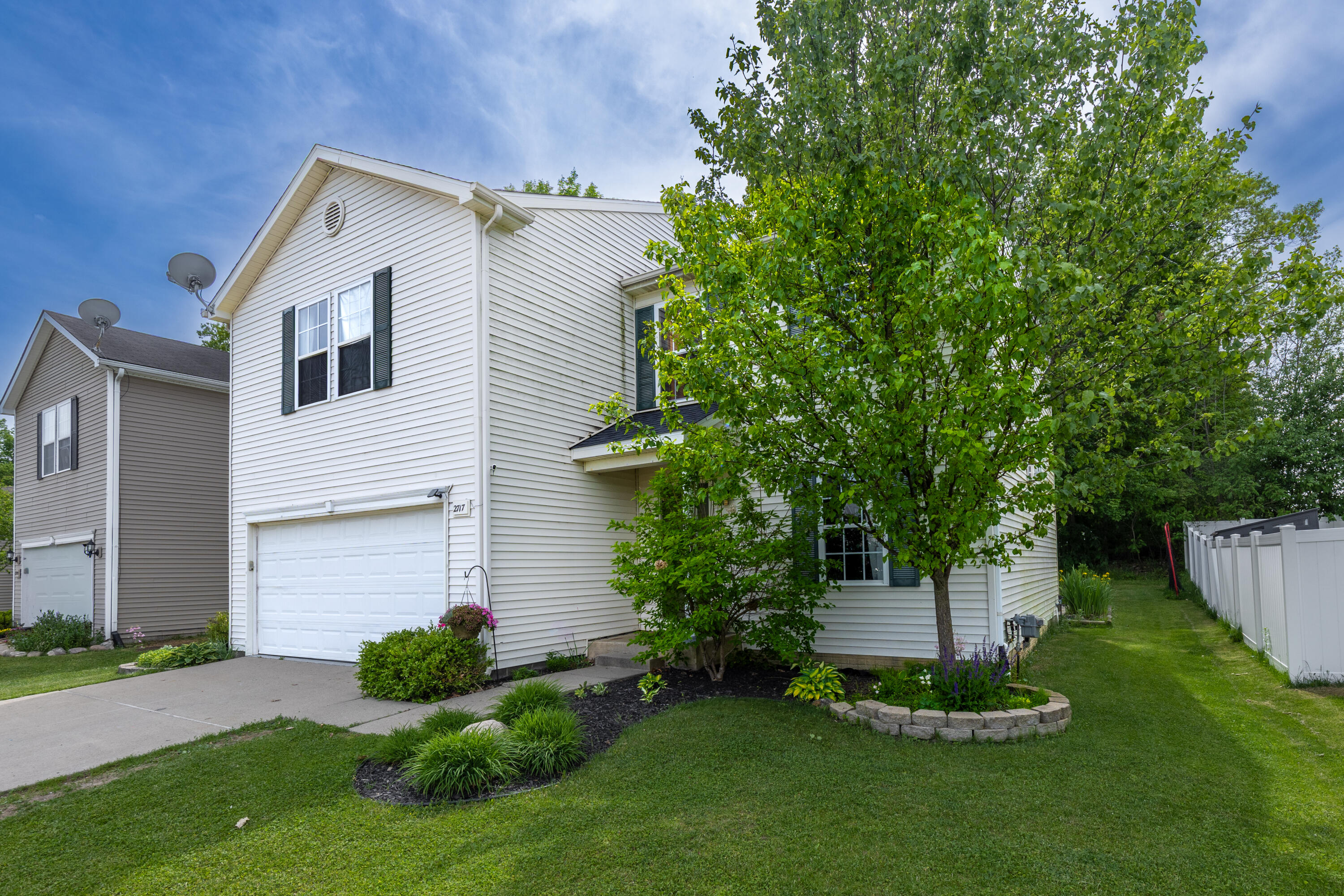 2717 Sycamore River Drive