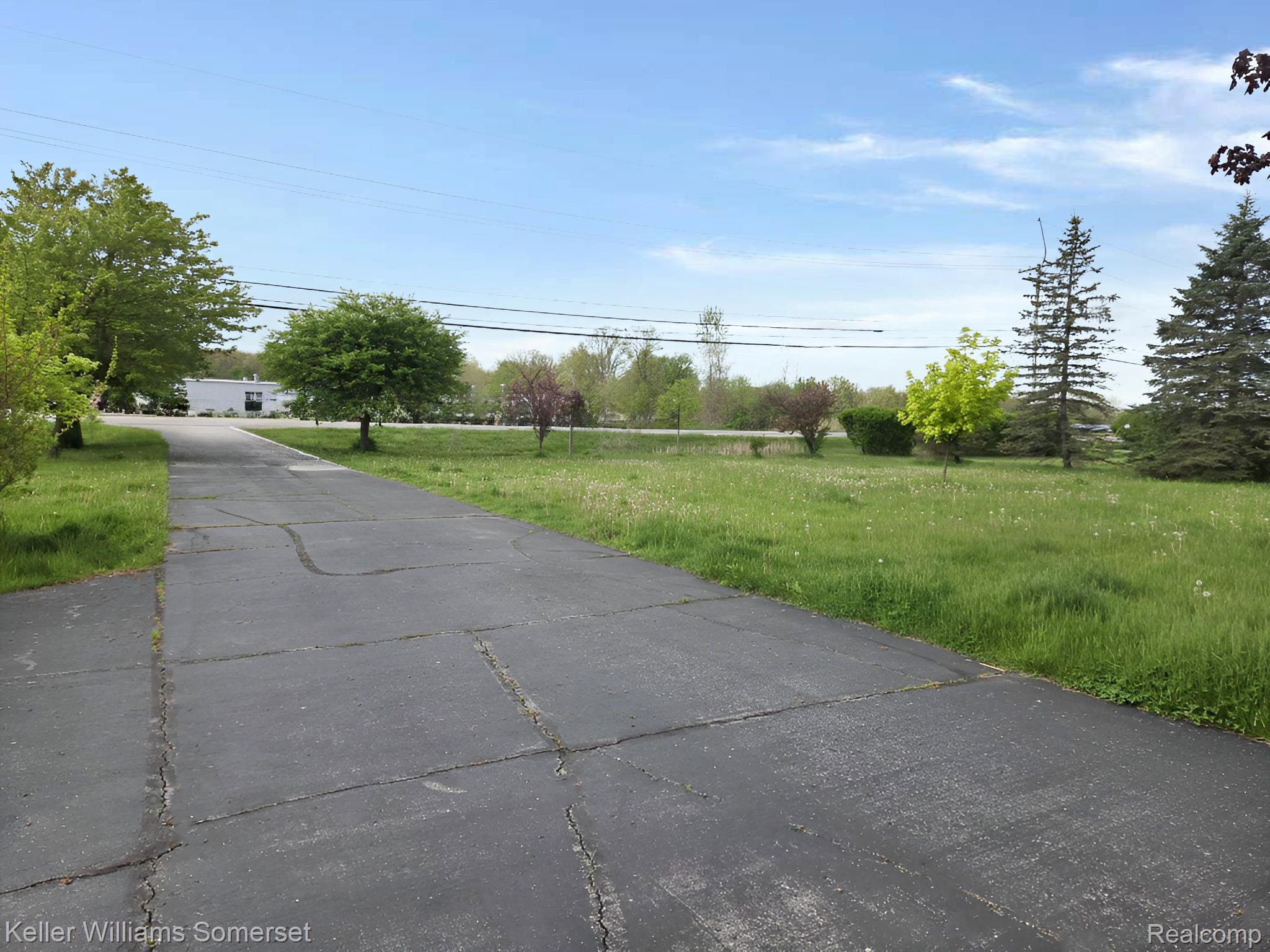 2310 Fred W Moore Highway