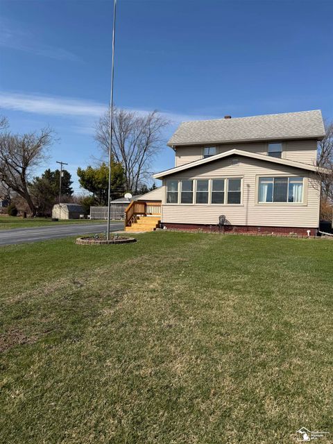 924 Hawthorne Street Erie Township MI 48182