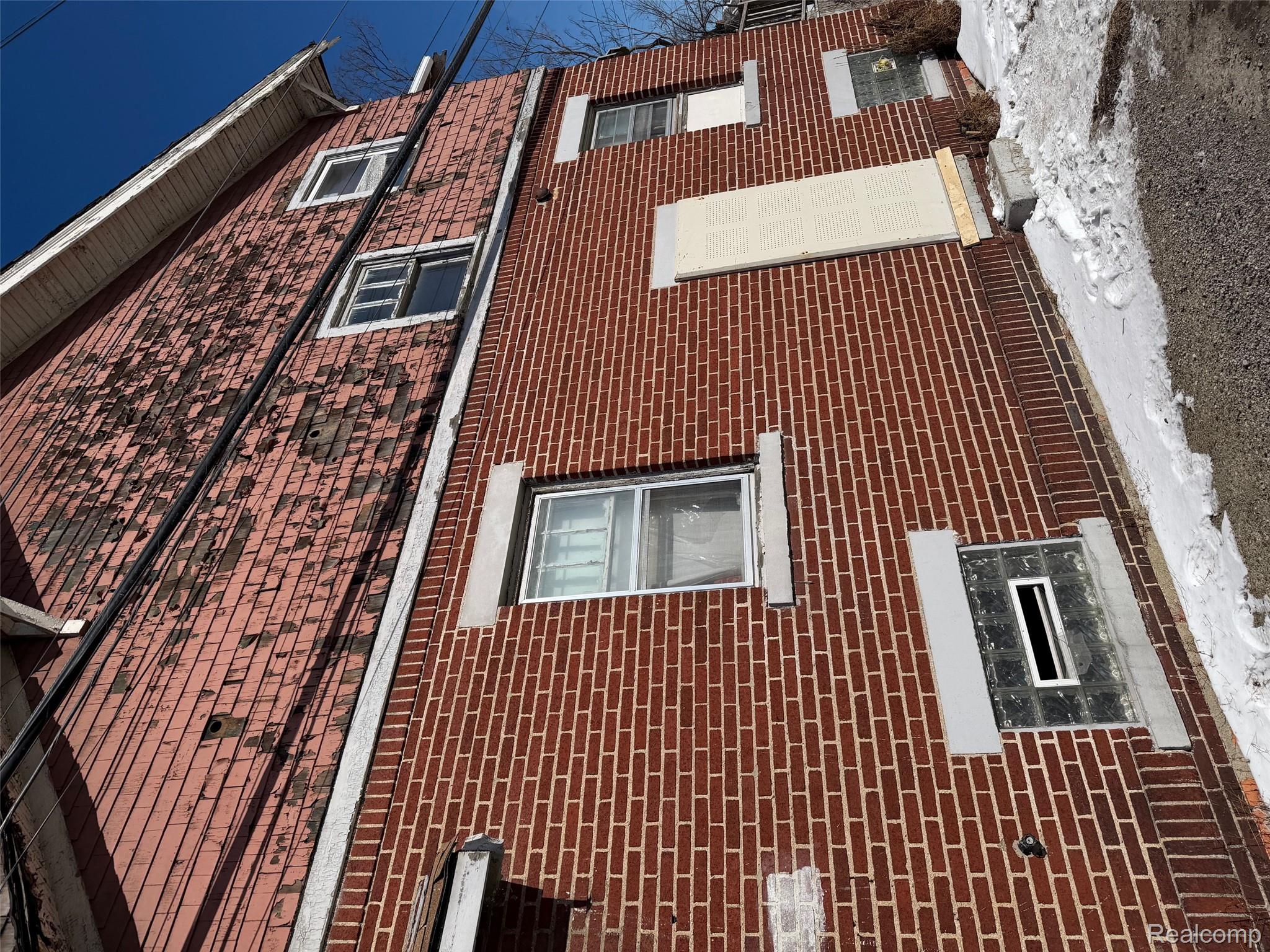 8930 N Martindale Street