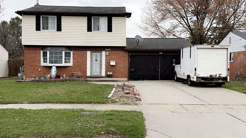 8452 DONCASTER Drive Sterling Heights City Macomb MI 48312