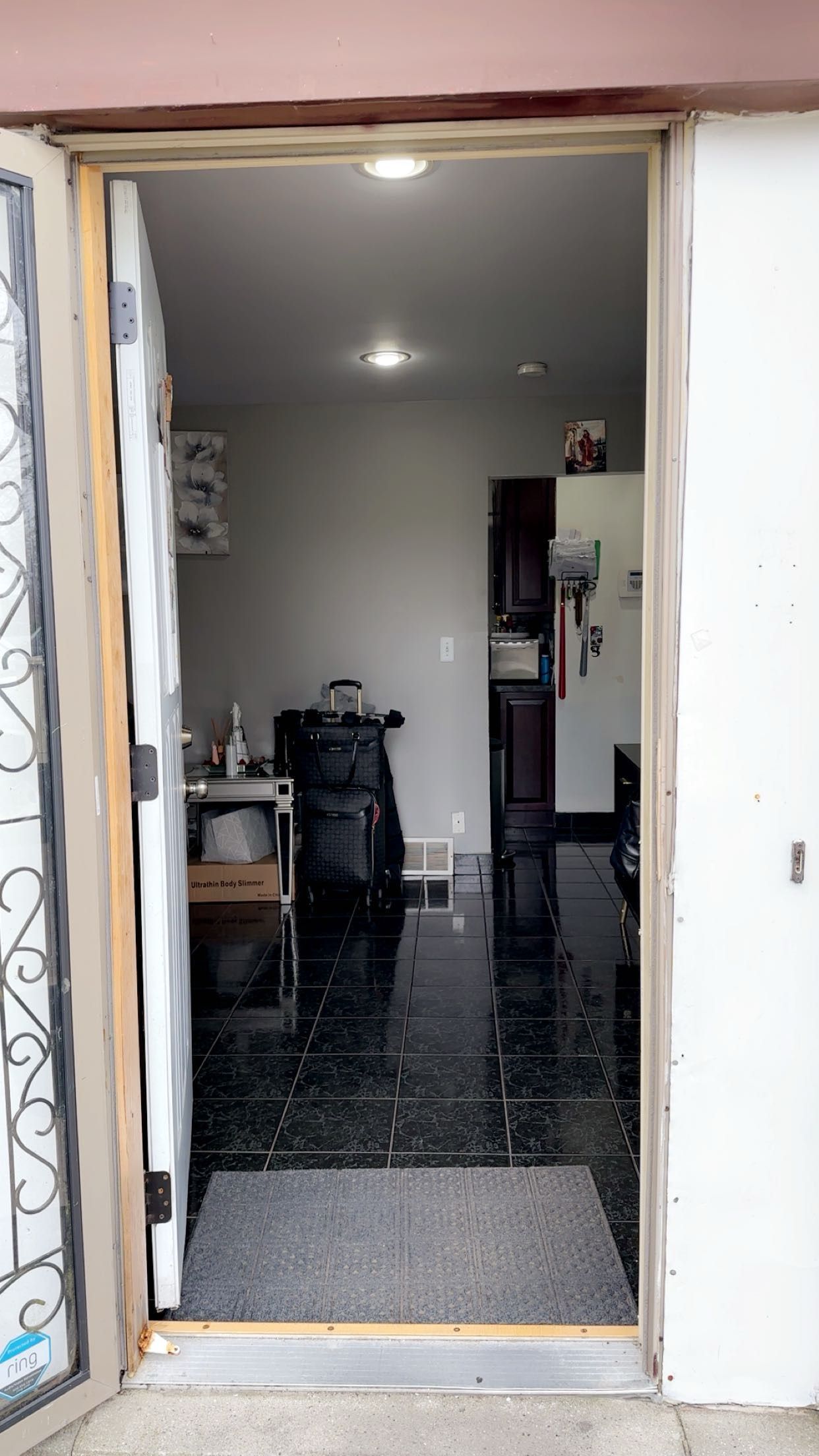 8452 DONCASTER Drive
