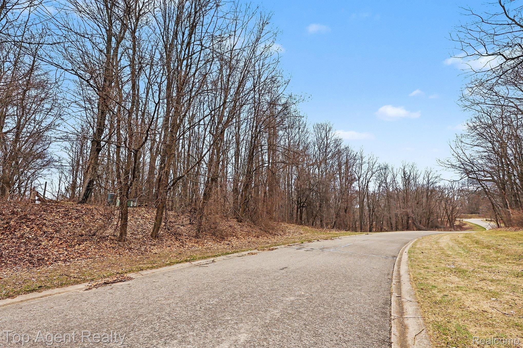 1511 Barrwood Trail