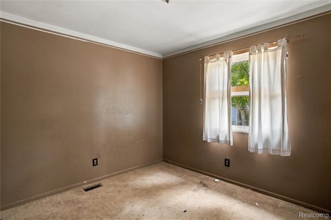 Tiny photo for 2314 Kentucky Avenue, Flint City, MI 48506 (MLS # 20261082421)
