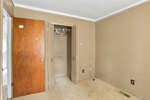 Tiny photo for 2314 Kentucky Avenue, Flint City, MI 48506 (MLS # 20261082421)