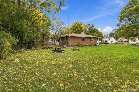 Tiny photo for 2314 Kentucky Avenue, Flint City, MI 48506 (MLS # 20261082421)