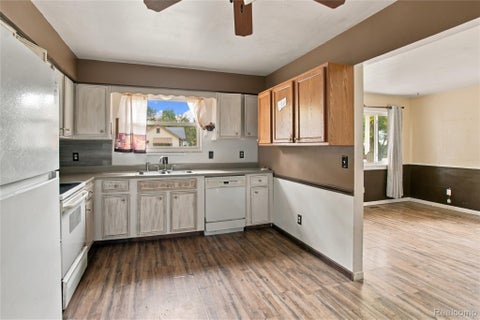 Tiny photo for 2314 Kentucky Avenue, Flint City, MI 48506 (MLS # 20261082421)