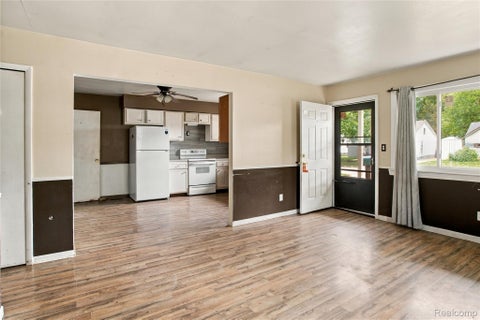 Tiny photo for 2314 Kentucky Avenue, Flint City, MI 48506 (MLS # 20261082421)