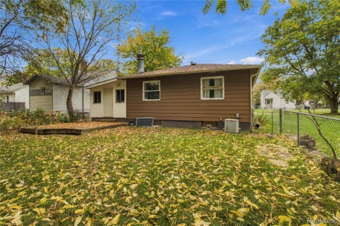 Tiny photo for 2314 Kentucky Avenue, Flint City, MI 48506 (MLS # 20261082421)