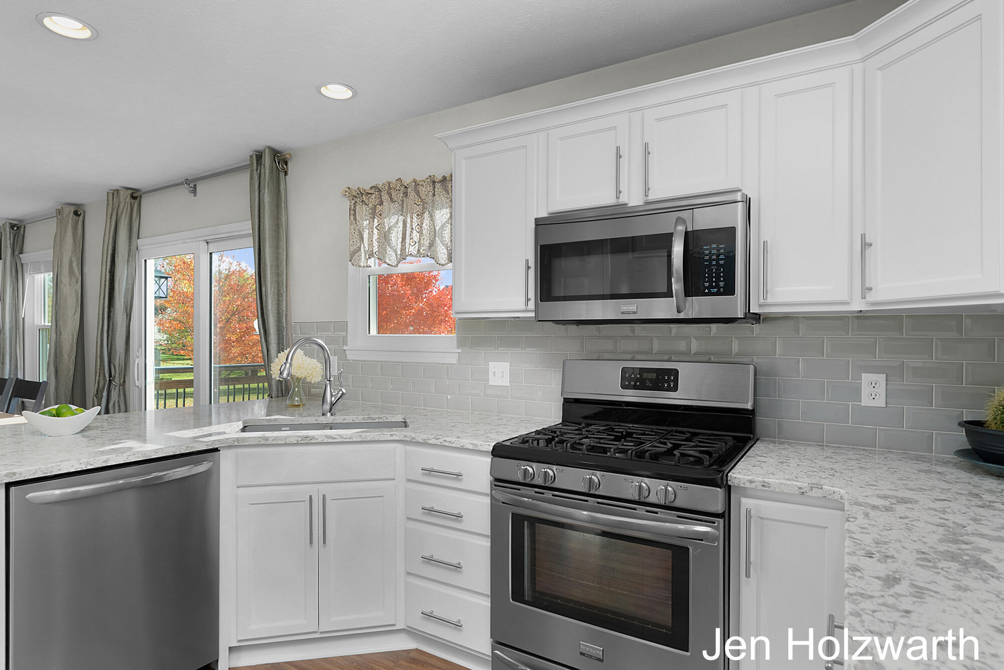 3080 Sun Chase Avenue