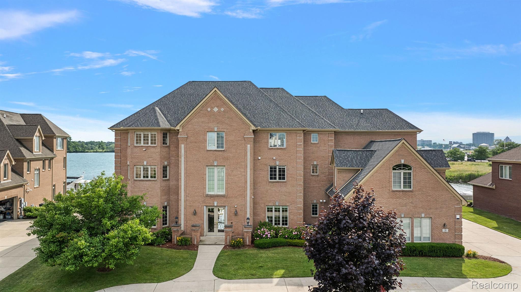 18 SAND BAR Lane