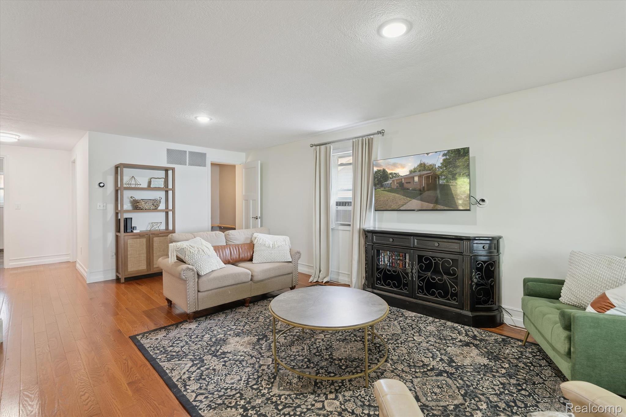 4475 Harp Drive