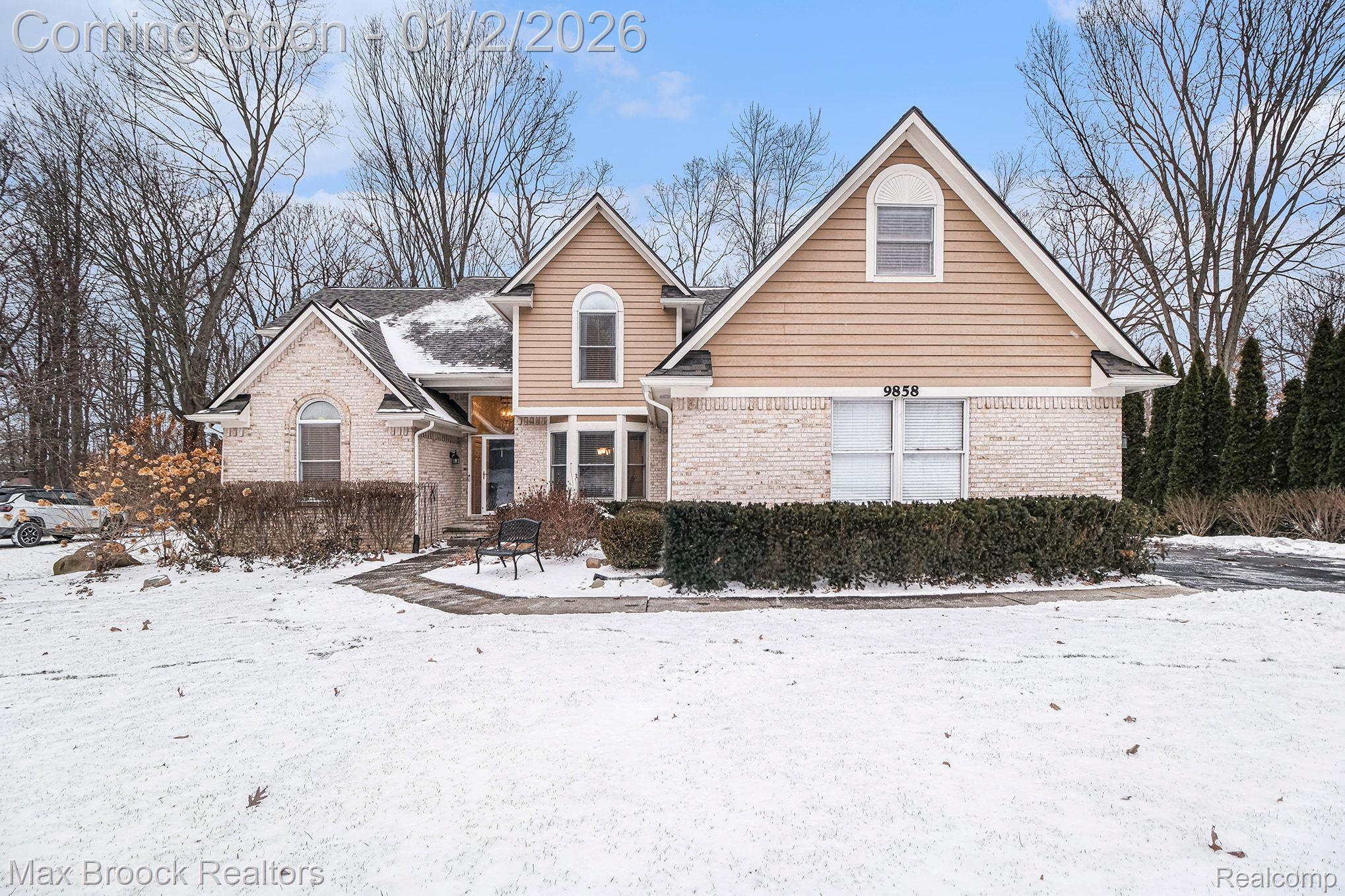 9858 Forest Ridge Drive