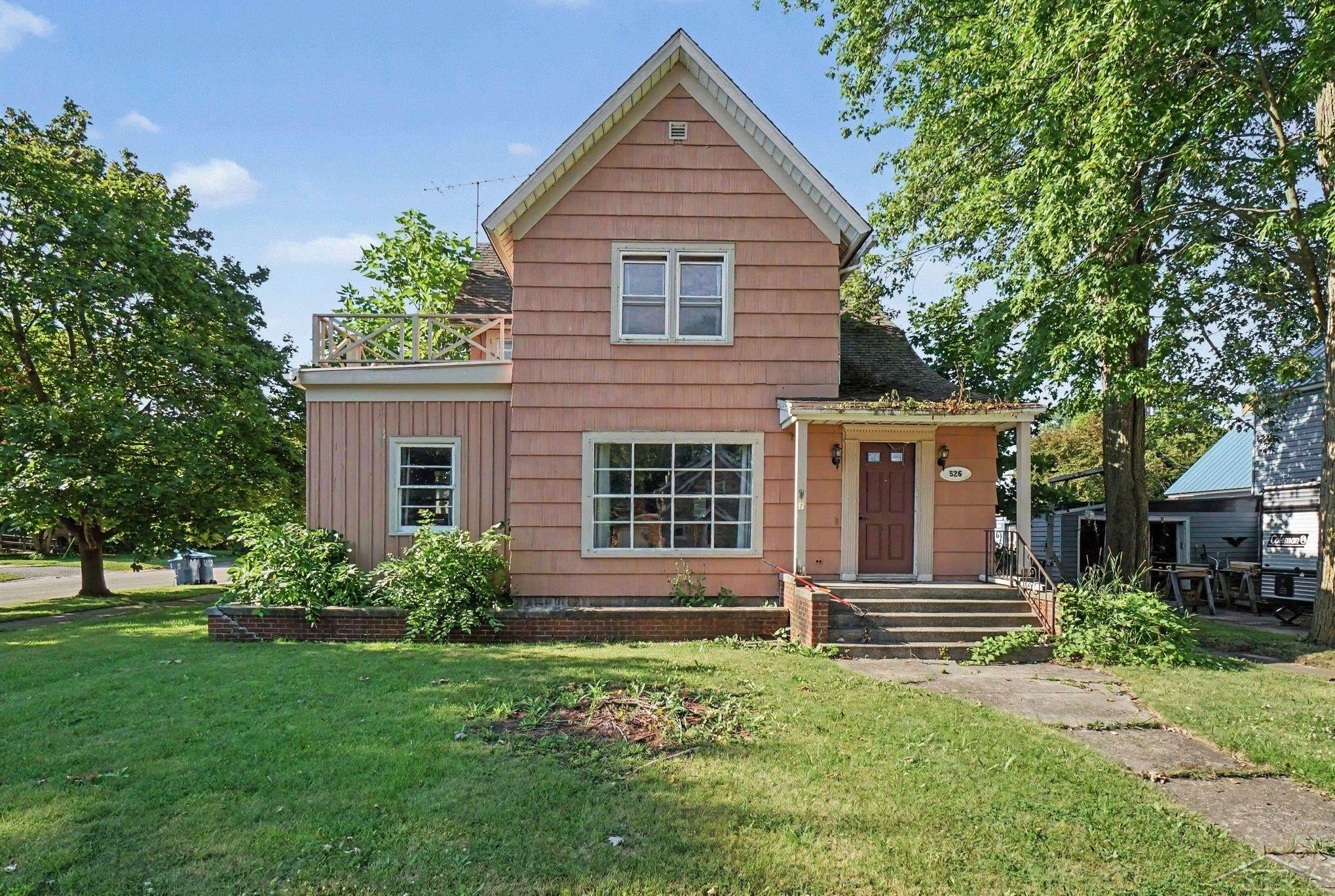 526 E Cedar Street