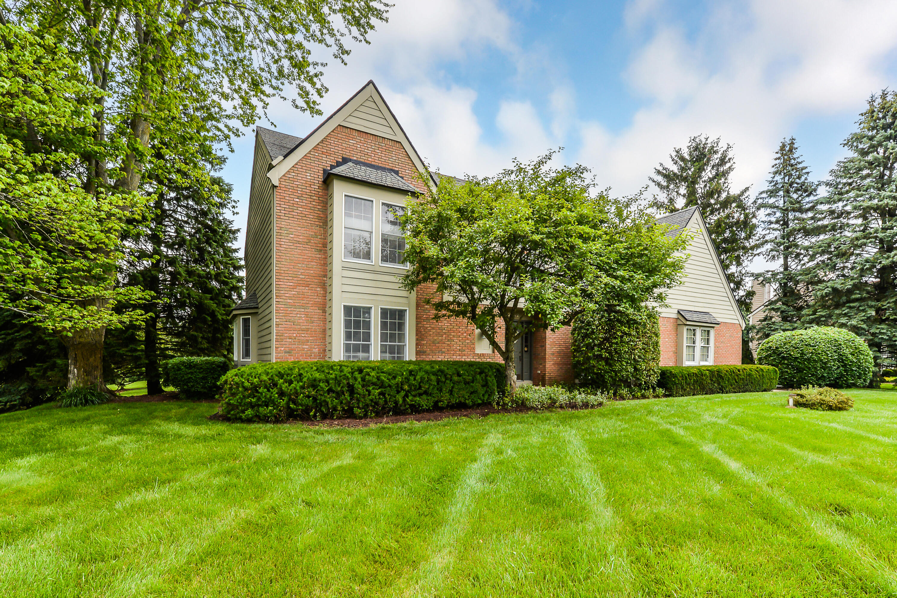 2912 Robal Court