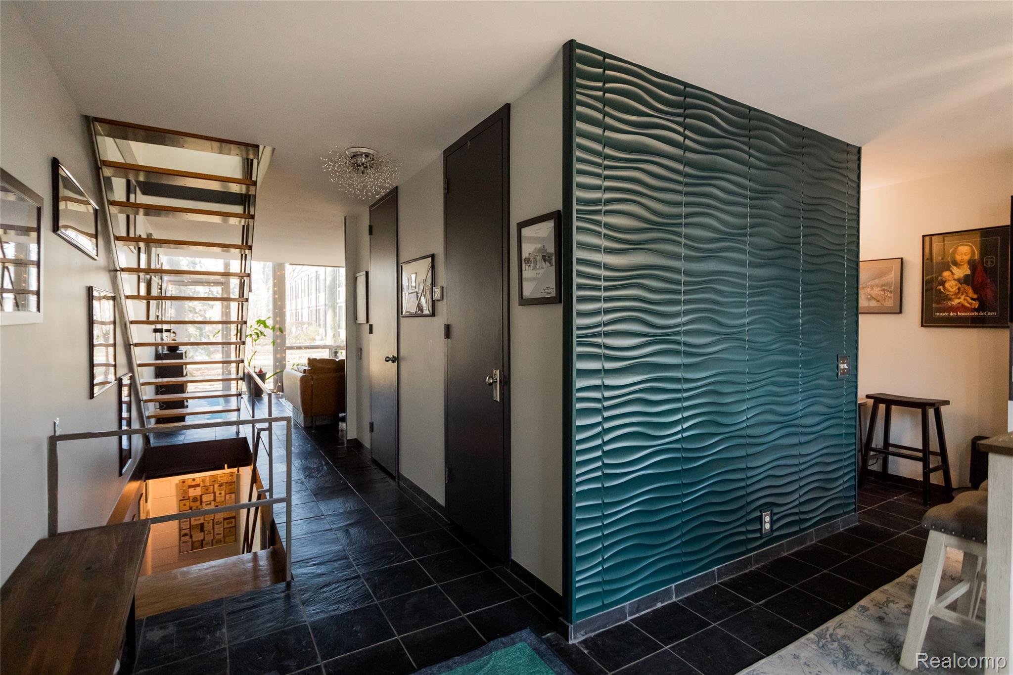 1363 Nicolet Nicolet Place